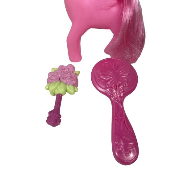 My Little Pink Pony Pegasus Greenbriar With Random Accessories Bottle and Brush - Picture 4 of 12